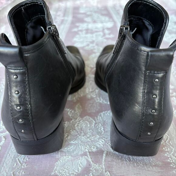 Franco Sarto Women's Black Leather Ankle Boots - Picture 4 of 8